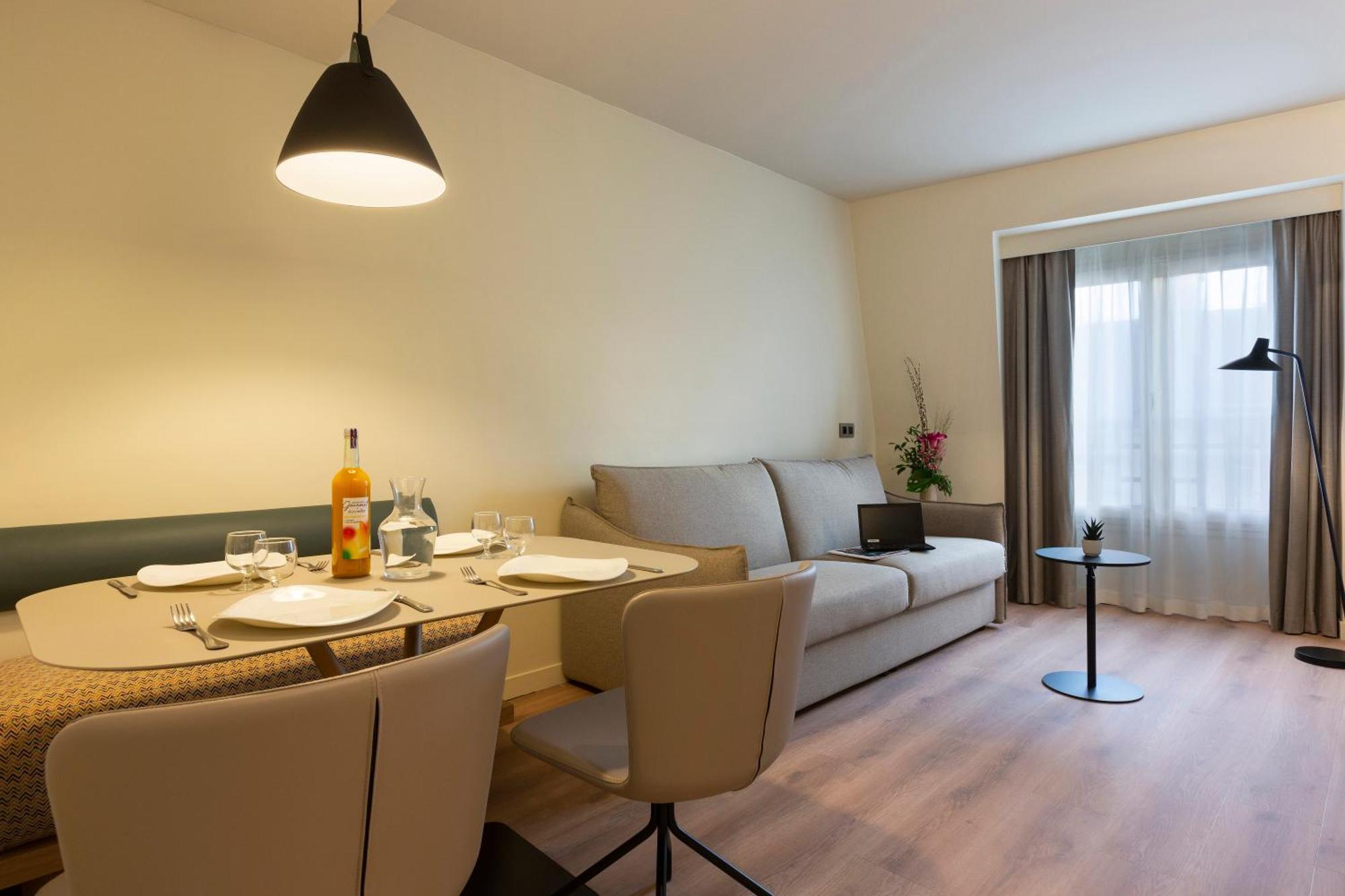 Deluxe Apartment,1652745416:JPEG